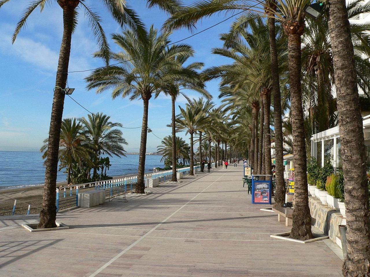 Apartamento Fully Renovated Frontline Flat
